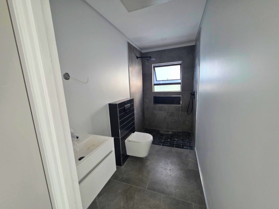 4 Bedroom Property for Sale in Sandown Western Cape